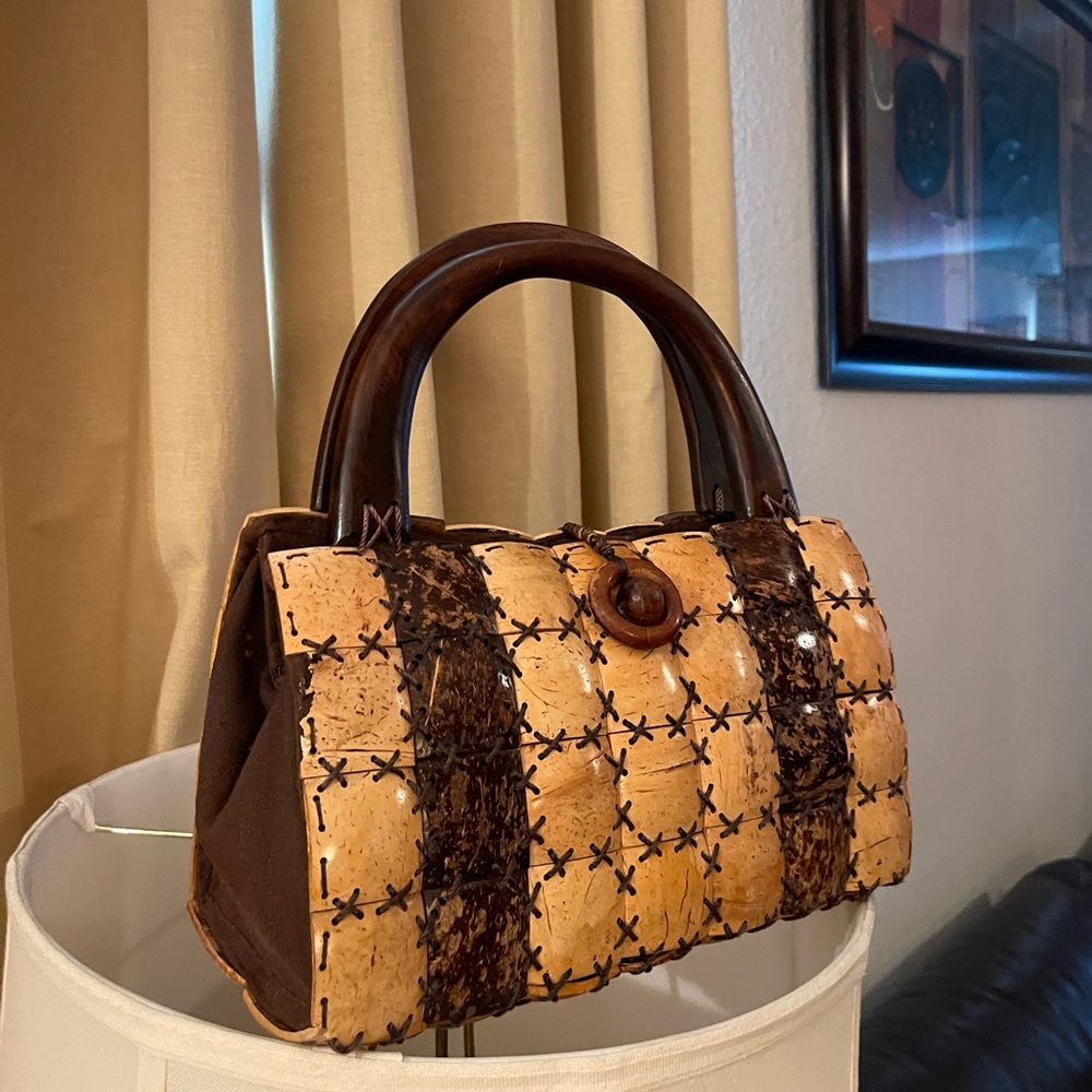 Vintage Tan and Brown Handbag - Picture 2 of 16